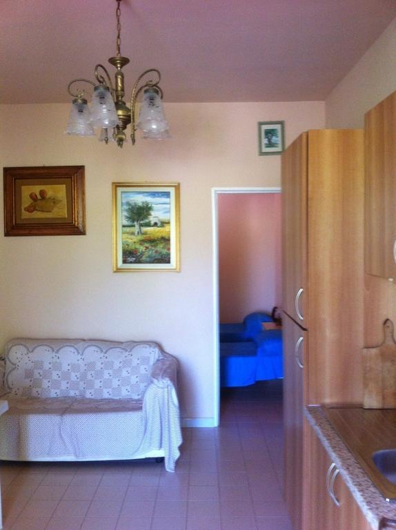 Casa A Villaggio Paradiso サンタ・チェザーレア・テルメ 部屋 写真