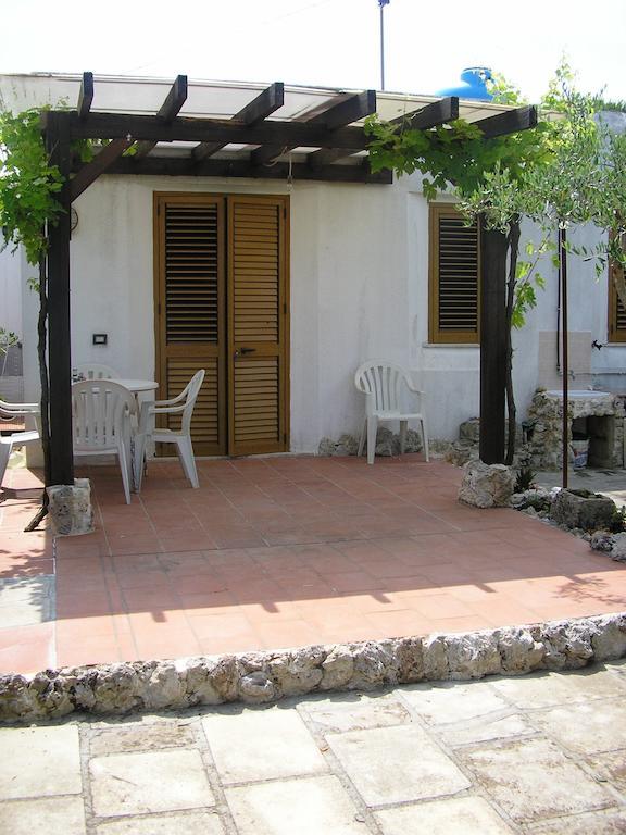 Casa A Villaggio Paradiso サンタ・チェザーレア・テルメ エクステリア 写真